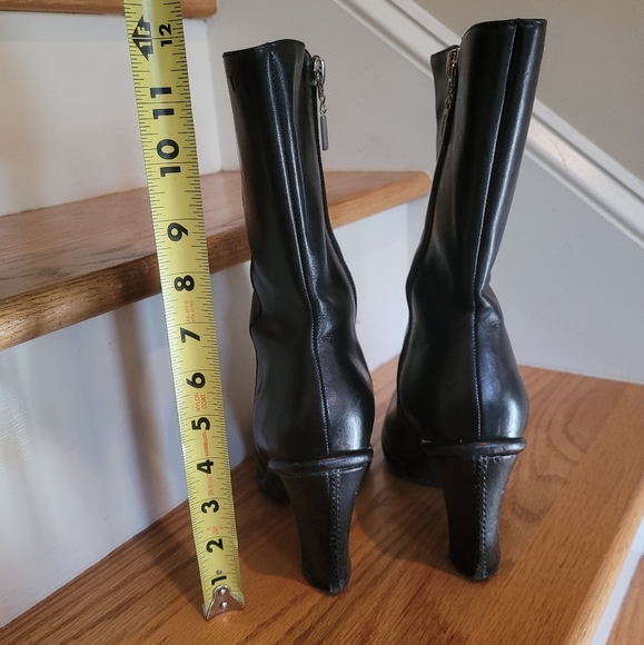 Tommy Hilfiger Women's Black Leather Boots Made in Brazil - Picture 3 of 5